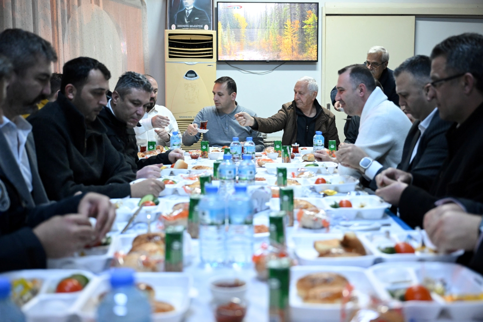 İzmir Bornova'da sahur buluşması