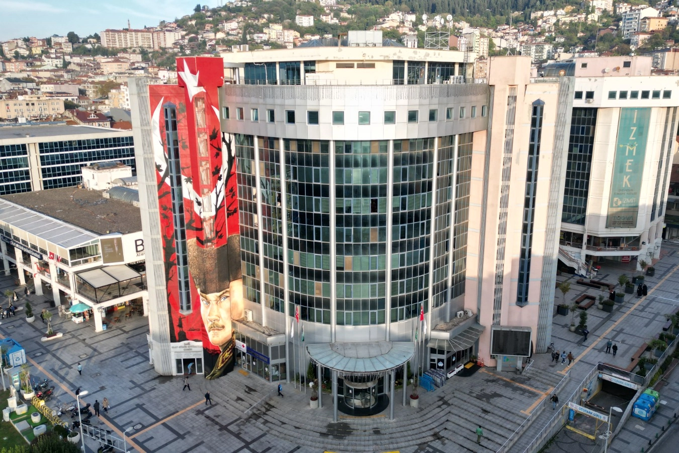 İzmit'te gençlere 5 TL'ye filtre kahve