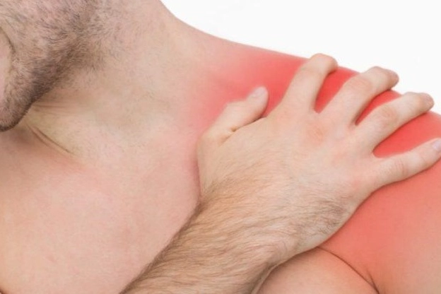 Omuz ağrısını tetikleyen 6 neden!