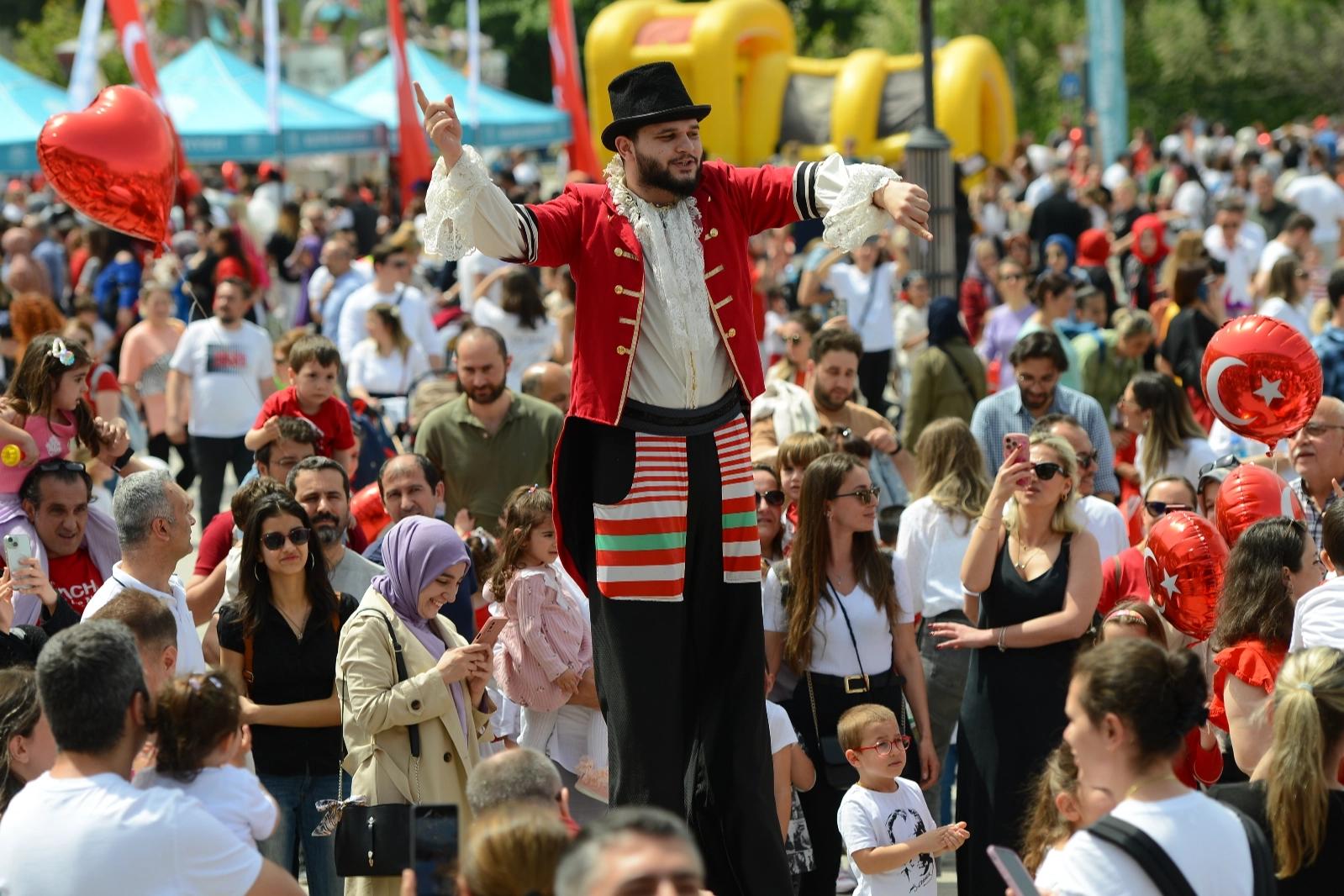 Bursa Nilüfer’de 23 Nisan Çocuk Bayramı’na renkli kutlama