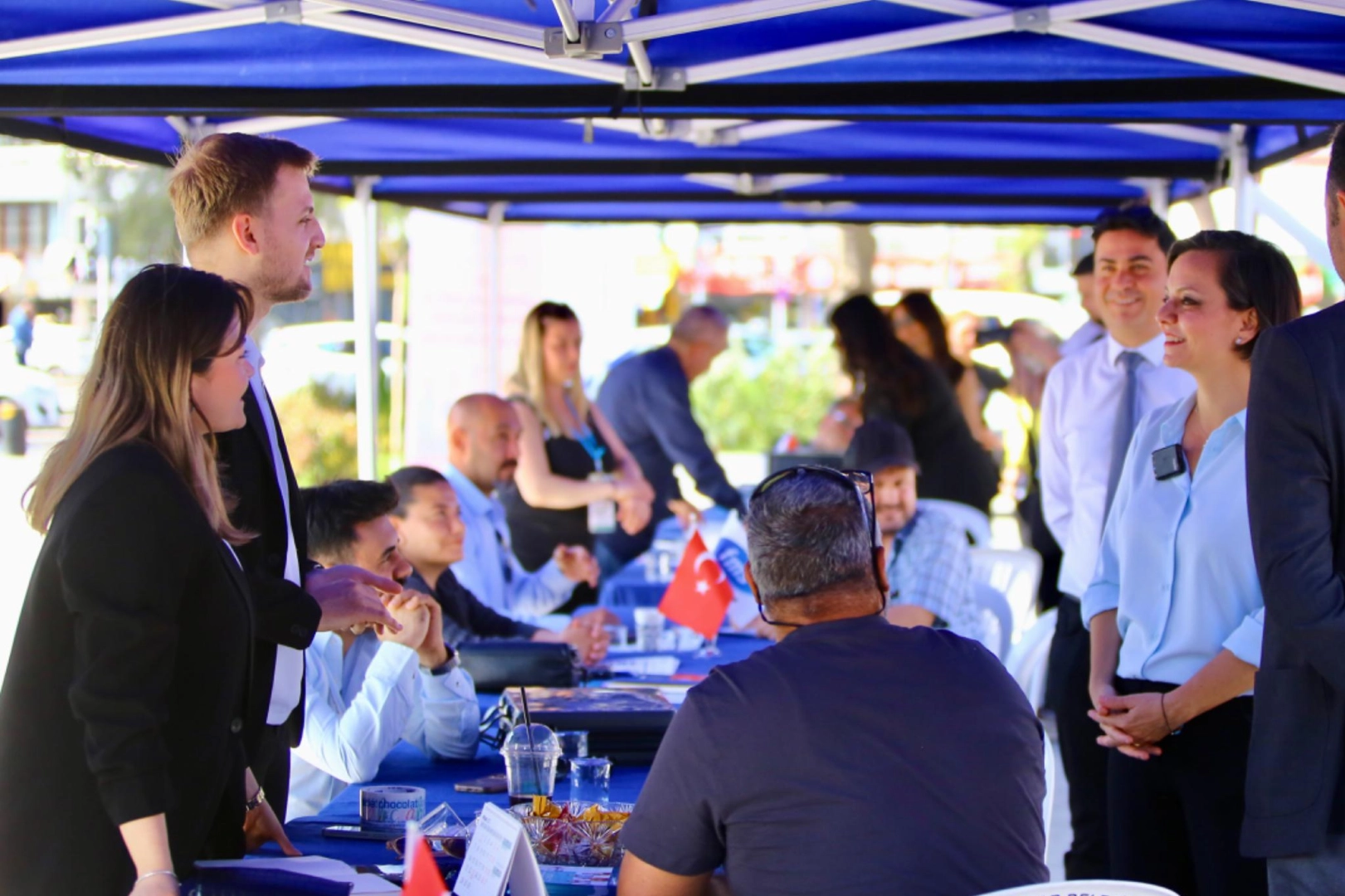 İzmir Karabağlar'da İstihdam Günleri yoğun ilgi gördü